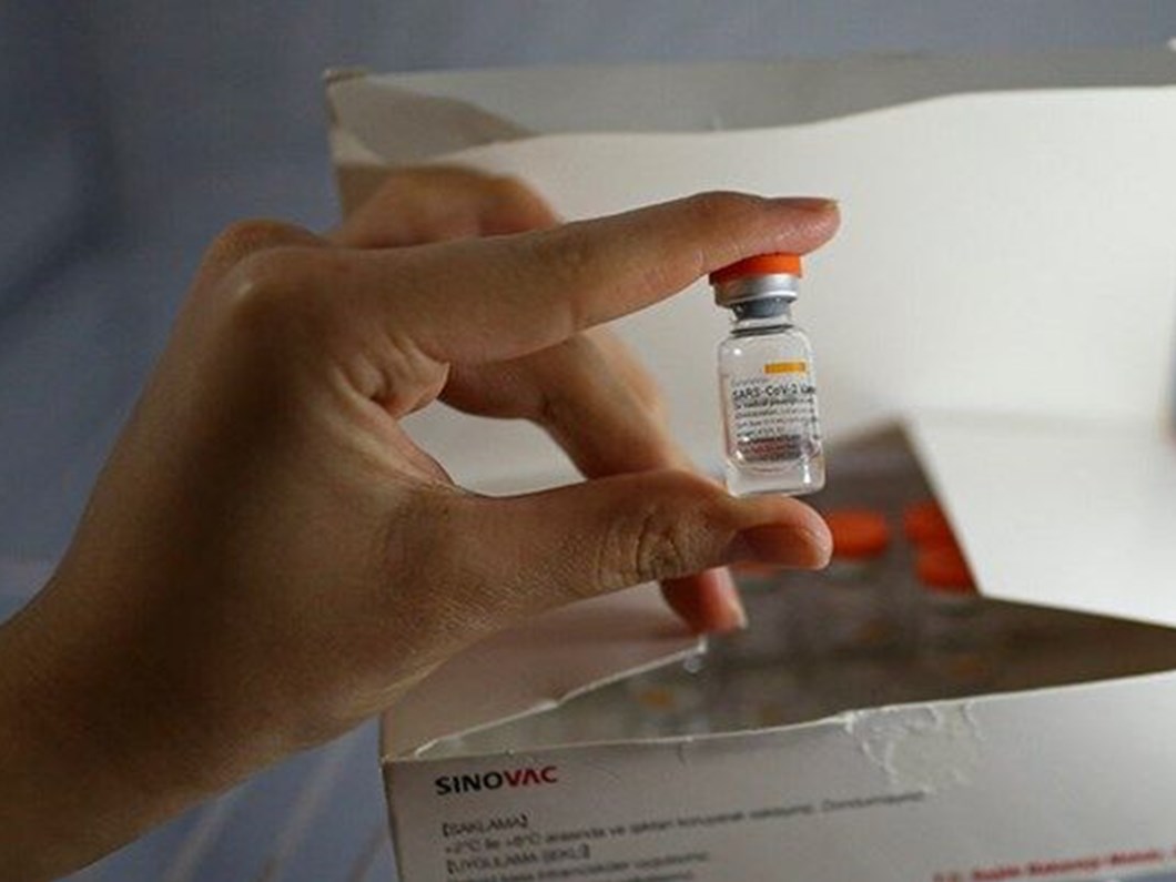 Sinovac’ın aşısının yeni etkinlik oranı açıklandı