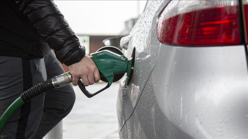 AB, yeni benzinli ve dizel otomobilleri 2035’te yasaklıyor