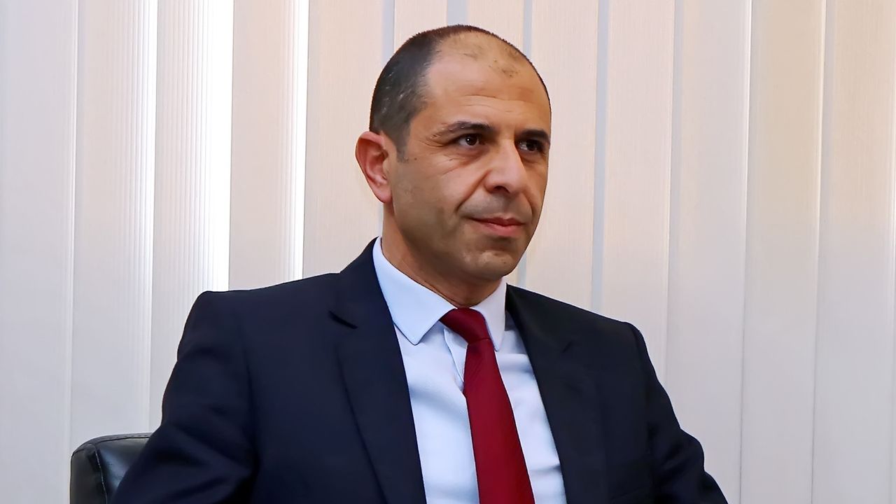 Özersay: Popülizm tavan yaptı, seçime daha 12 gün var… Ya sabır!